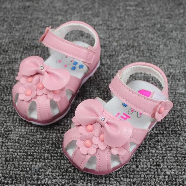 Γλυκό Παιδικά σανδάλια για κορίτσια σε ροζ, κόκκινο, λευκό και μοβ - 10 μοντέλα