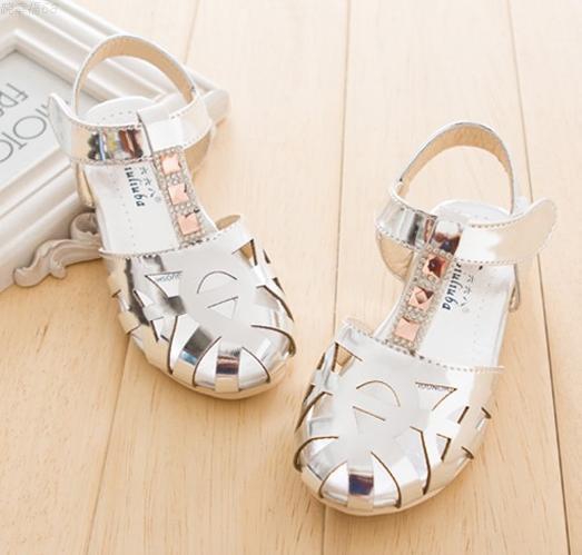 Модерни детски сандали за момичета в различни топ цветове - 8 модела