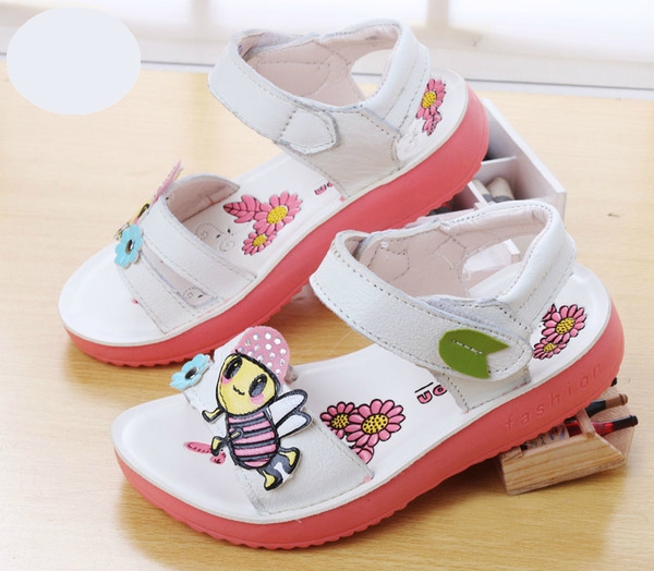 Παιδικά σανδάλια το καλοκαίρι για τα κορίτσια σε διάφορα χρώματα - 23 διαφορετικά μοντέλα