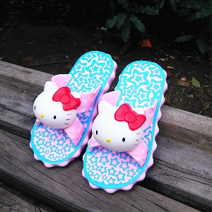 Disney Hello Kitty και Μίκυ Μάους - παντόφλες για παιδιά - γλυκό και το φως