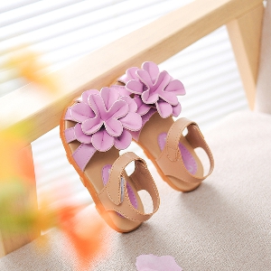 Детски сандали с  цвете за момичета