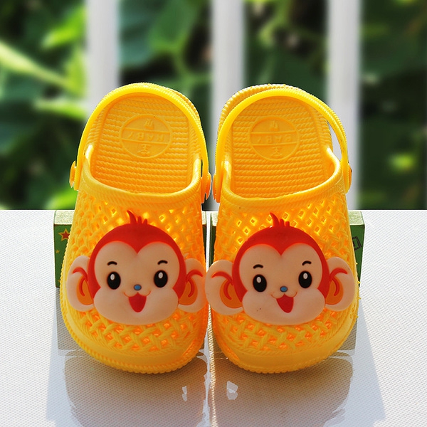 Παιδική καλοκαίρι παντόφλες τύπου Crox μαϊμού - 8 μοντέλα