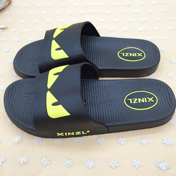 παντόφλες κινουμένων σχεδίων για τα αγόρια και τα κορίτσια σε διάφορα χρώματα