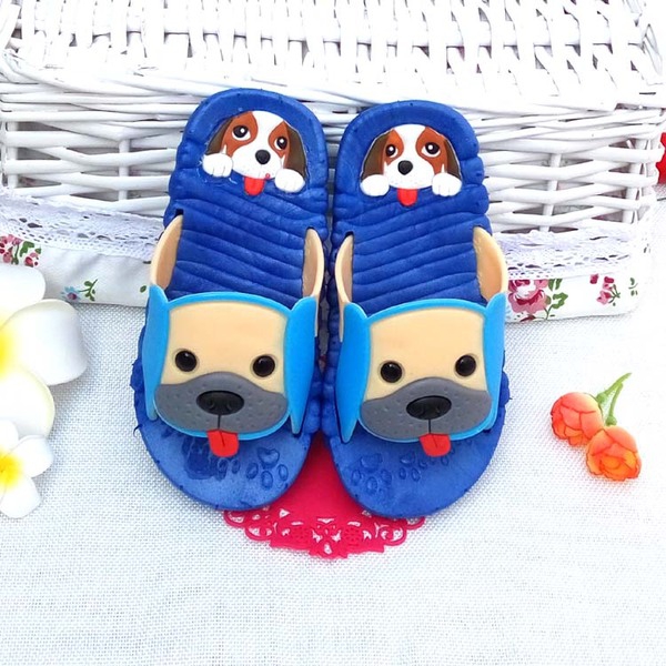 Παιδικές παντόφλες με τα κουτάβια και αρκουδάκια για τα κορίτσια και τα αγόρια