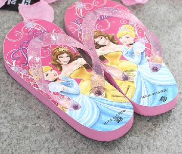 Το καλοκαίρι flip-flops με πριγκίπισσες της Disney και άλλα κινούμενα ηρωίδες - για τα κορίτσια