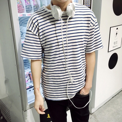 Αντρικά T-shirts για ζεστό καλοκαίρι - κορυφαία μοντέλα