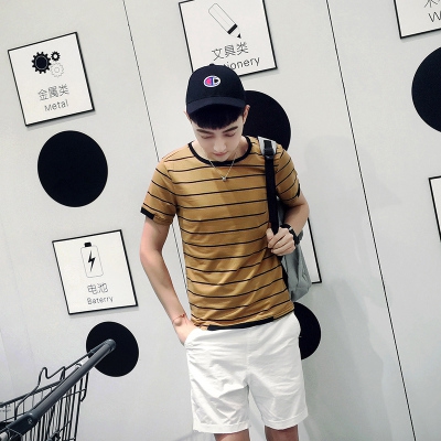 Αντρικά T-shirts για ζεστό καλοκαίρι - κορυφαία μοντέλα