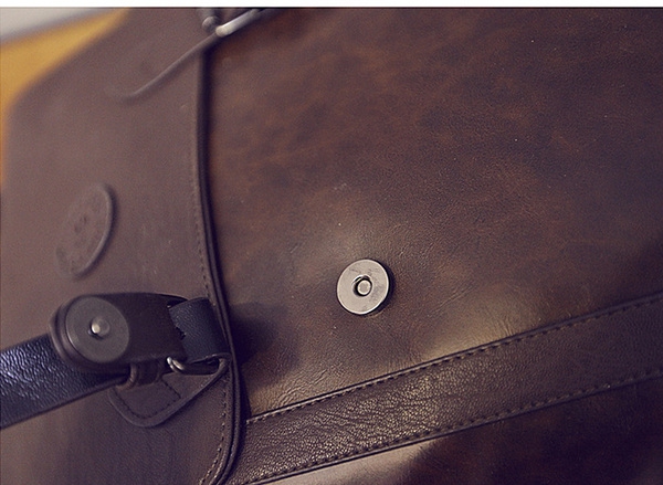 Κομψά σακίδια για άντρες και γυναίκες σε καφέ και μαύρο χρώμα - 2 μοντέλα