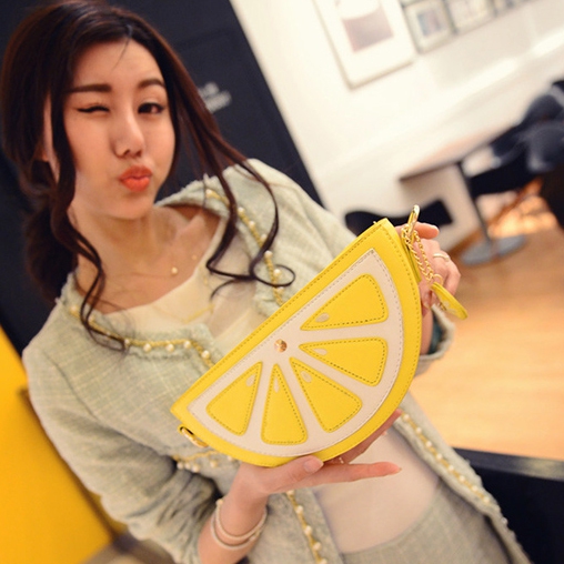 Γυναικείες παιχνιδιάρικατσάντες με ενδιαφέροντα σχήματα - κέικ, παγωτά, λουλούδι, διαμάντια, πορτοκαλί, χάμπουργκερ και πατάτες