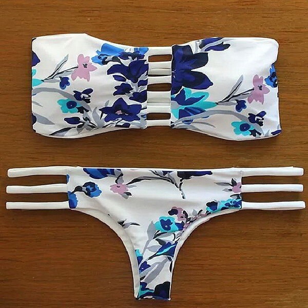 Μαγιό λεπτή μοντέλα χορίς  στράπλες