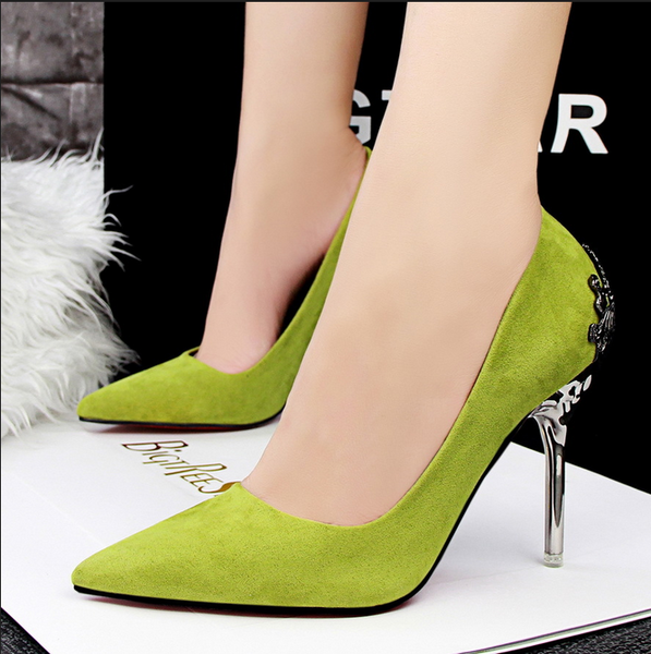 Γυναικεία παπούτσια με τακούνια  εννέα χρώματα.