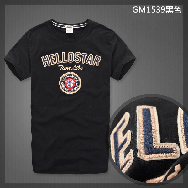 Άνδρας T-διάφορα χρώματα και prints.