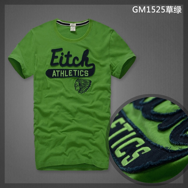 Άνδρας T-διάφορα χρώματα και prints.