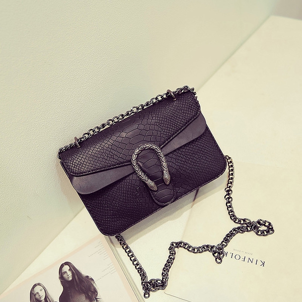 Τσάντα λαβή αλυσίδας και φίδι πόρπη