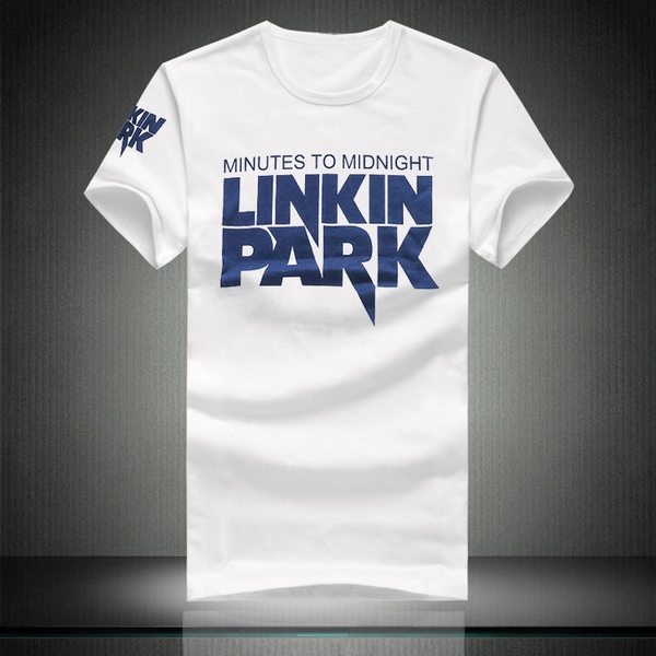 Οι άνδρες t-shirts μαύρο και άσπρο, διαφορετικά μοντέλα