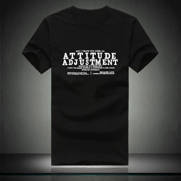 Οι άνδρες t-shirts μαύρο και άσπρο, διαφορετικά μοντέλα