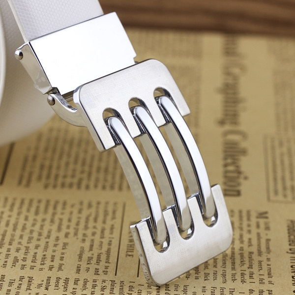 Δερμάτινη ζώνη ημερησίως σε δύο χρώματα - μαύρο και άσπρο