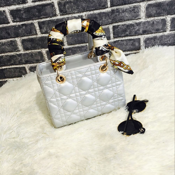 Mini τετράγωνο τσάντα με απομίμηση κασκόλ τυλιγμένο γύρω από τη λαβή