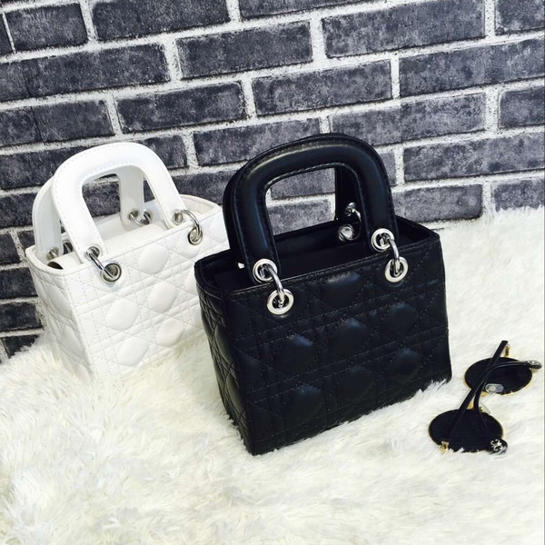 Mini τετράγωνο τσάντα με απομίμηση κασκόλ τυλιγμένο γύρω από τη λαβή