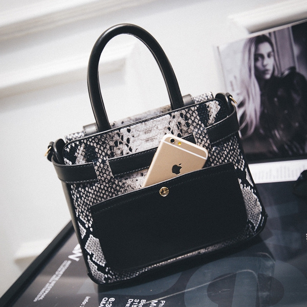 Γυναικεία τσάντα Λέιντις με μοτίβα ζώων - απομίμηση φιδιού