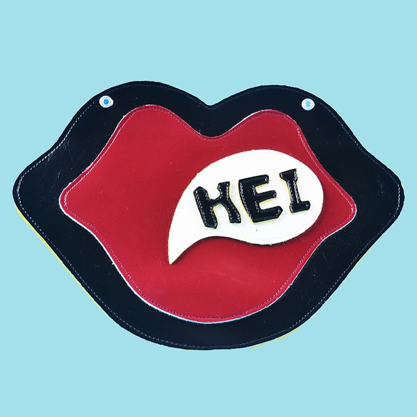 Γυναικεία τσάντα με παιχνιδιάρικο μοτίβο σε διάφορα χρώματα