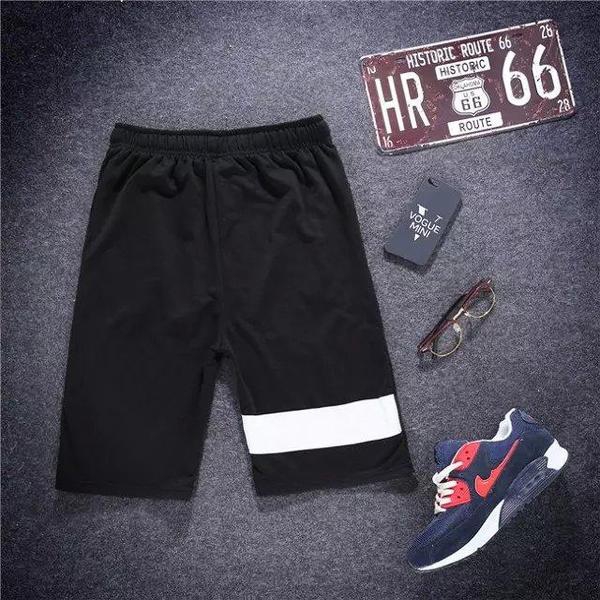 Спортни черни къси мъжки  панталони за лятото - 5 модела 