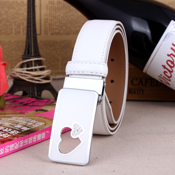 Дамски кожен колан с гладка катарама в няколко цвята и избор от дължина 105 см, 110 см и 115 см