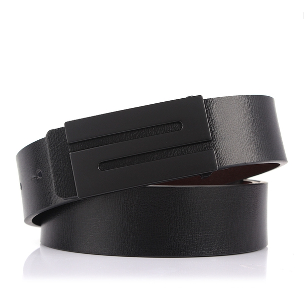 Ανδρών δερμάτινη μαύρη ζώνη με διαφορετικό χρώμα ομαλή πόρπες - μοντέλο μόδας