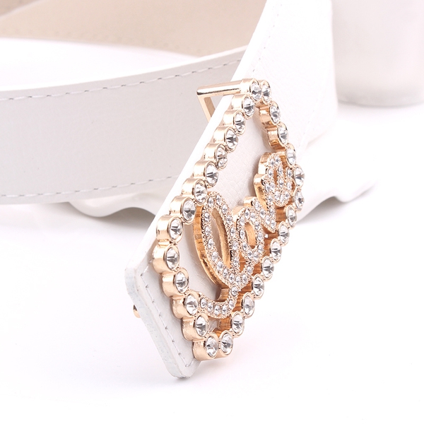 Δερμάτινη ζώνη με διακόσμηση πόρπη και ομαλή "Love" - μπλε, κίτρινο, μαύρο, κόκκινο, λευκό, ροζ και μοβ