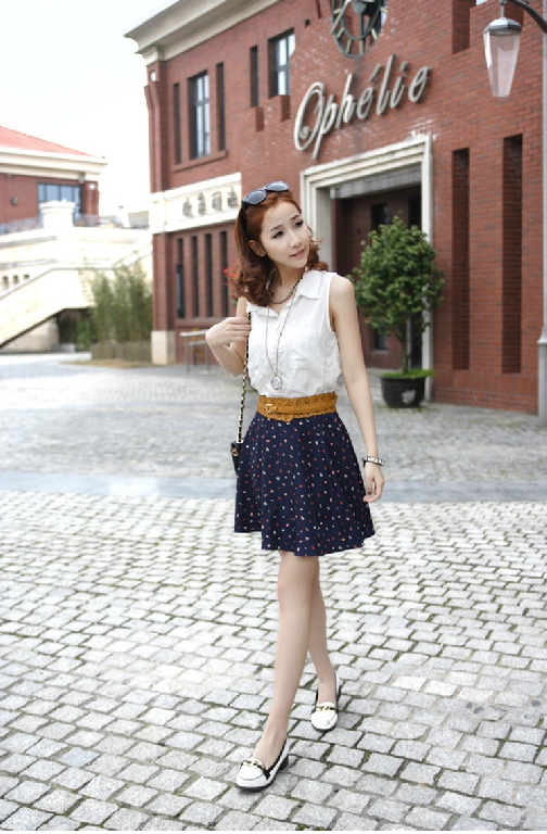 Φαρδιά ζώνη  με ελαστική μέση - ένα ρετρό μοντέλο σε διάφορα χρώματα - πορτοκαλί, καφέ, μωβ, μαύρο, κόκκινο, γκρι - ελαστικό