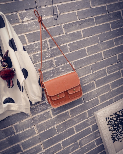 Τσάντα με τσέπες μπροστά