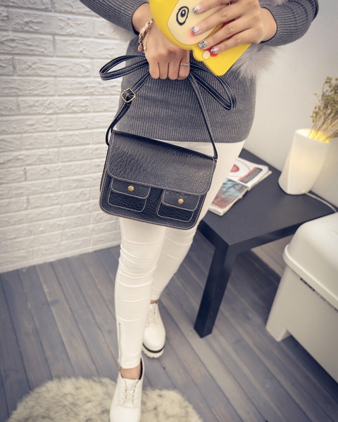 Τσάντα με τσέπες μπροστά