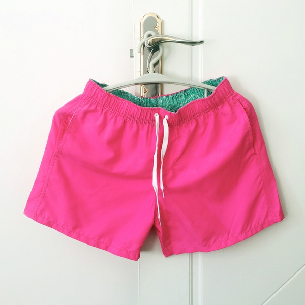 Αντρικά σορτς  σε λουλούδια  κατάλληλες για κολύμπι - 17 μοντέλα