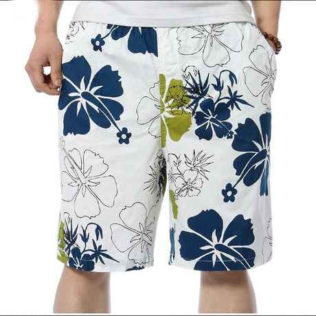 Ριγέ σορτς για άνδρες και γυναίκες - 13 μοντέλα