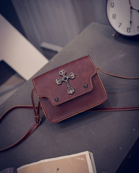 Γυναικεία μίνι πρακτική τσάντα με αξεσουάρ για να διασχίσουν