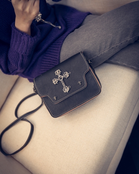 Γυναικεία μίνι πρακτική τσάντα με αξεσουάρ για να διασχίσουν