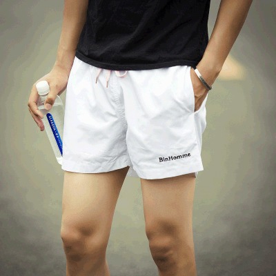 Πολύχρωμο καλοκαίρι σορτς για τους άνδρες - 6 μοντέλα