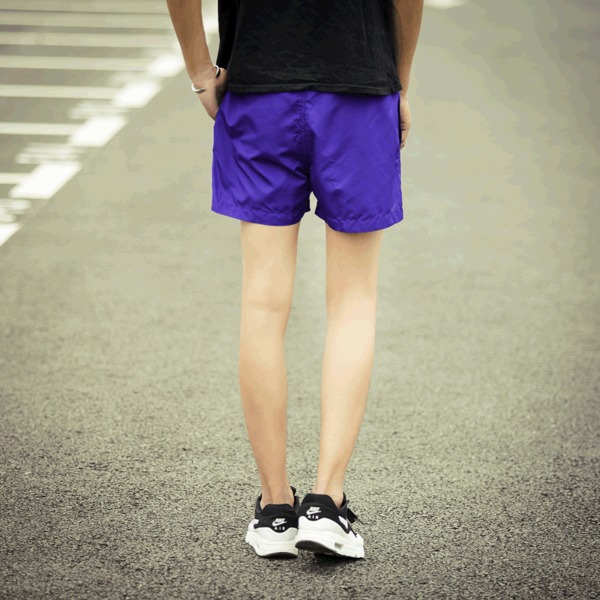 Πολύχρωμο καλοκαίρι σορτς για τους άνδρες - 6 μοντέλα