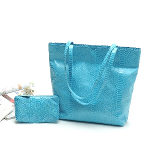 Μεγάλη τσάντα σε έντονα χρώματα - μαργαριτάρι μπλε και ασημί