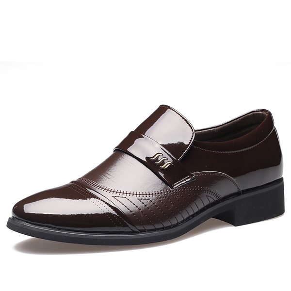 Ανδρικά παπούτσια για την  άνοιξη και το φθινόπωρο - κατασκευασμένα από τεχνητό δέρμα σε καφέ και μαύρο μοτίβο