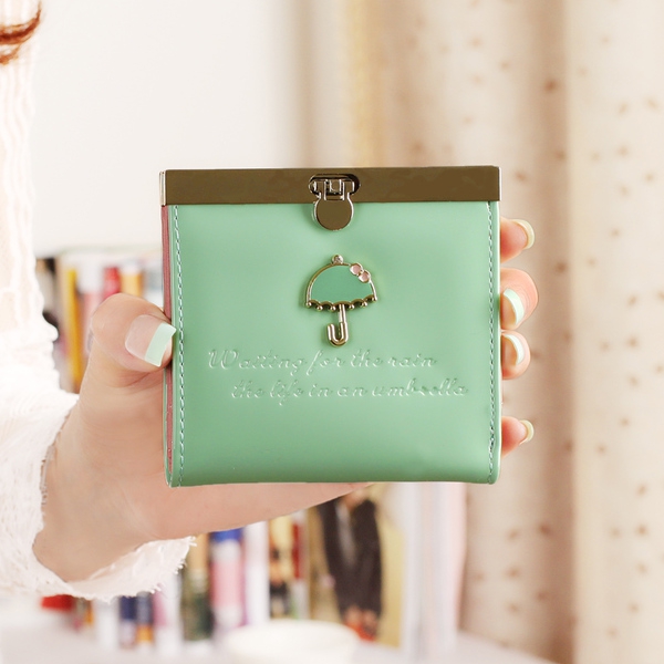 χαρτοφυλάκια των συνθετικό δέρμα σε λευκό, μαύρο, ροζ, κόκκινο, πράσινο και μοβ