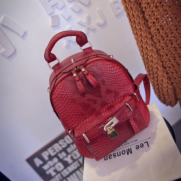 Σακίδιο με απομίμηση δέρμα κροκοδείλου