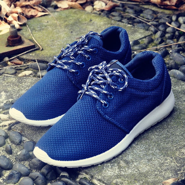 Οι άνδρες καμβά παπούτσια - τρία μοντέλα