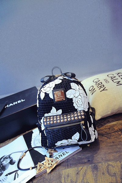 Γυναικείο σακίδιο σε 2 χρώματα λευκό και κόκκινο