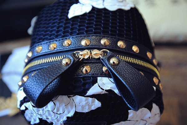 Γυναικείο σακίδιο σε 2 χρώματα λευκό και κόκκινο