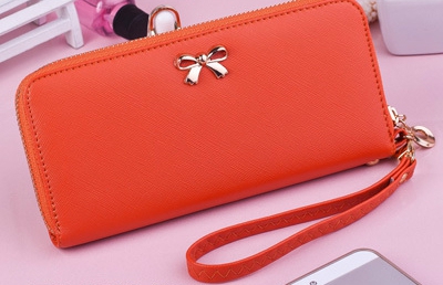 Οι γυναίκες χαρτοφυλάκια σε κίτρινο, μπλε, κόκκινο, μαύρο και ροζ - 7 μοντέλα