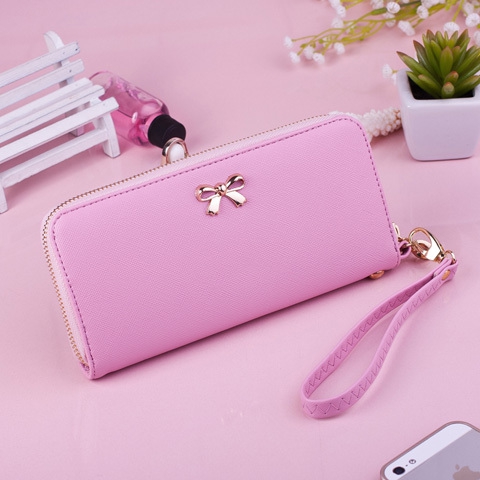 Οι γυναίκες χαρτοφυλάκια σε κίτρινο, μπλε, κόκκινο, μαύρο και ροζ - 7 μοντέλα