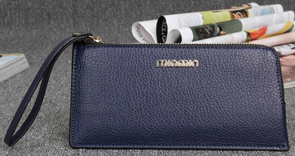 Дамски портфейли в черен,цикламен,бежов,син,червен,черен,сив и розов цвят