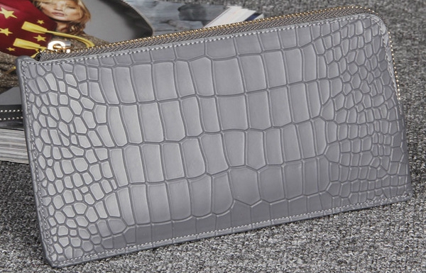 Дамски портфейли в черен,цикламен,бежов,син,червен,черен,сив и розов цвят