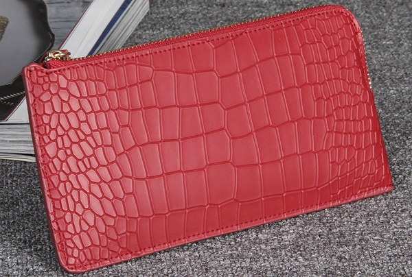 Дамски портфейли в черен,цикламен,бежов,син,червен,черен,сив и розов цвят